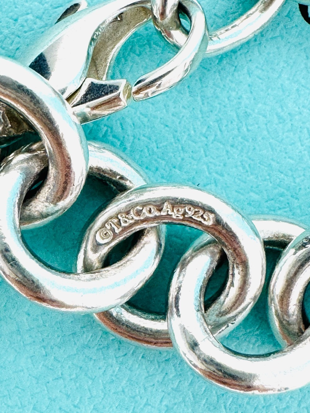 Authentic Tiffany & Co. Enamel Blue Return To Heart Tag Charm Bracelet - Picture 4 of 9